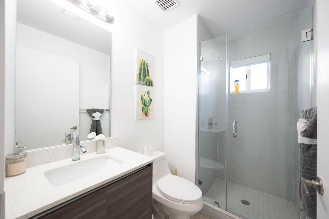 Subtle 2 Bed In Edgewater Downtown With Free Parking Διαμέρισμα Μαϊάμι Εξωτερικό φωτογραφία
