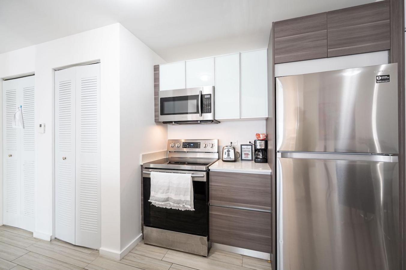 Subtle 2 Bed In Edgewater Downtown With Free Parking Διαμέρισμα Μαϊάμι Εξωτερικό φωτογραφία